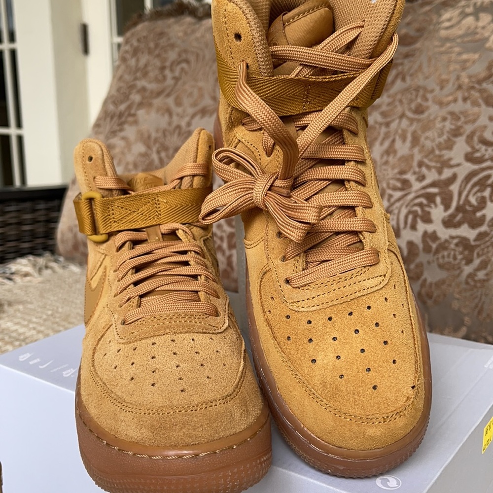 Nike Air Force 1 Hight LV8 3 Youth - Picture 11 of 16